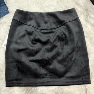 Lululemon High-Rise Scuba Mini Skirt in Black Velvet NWT